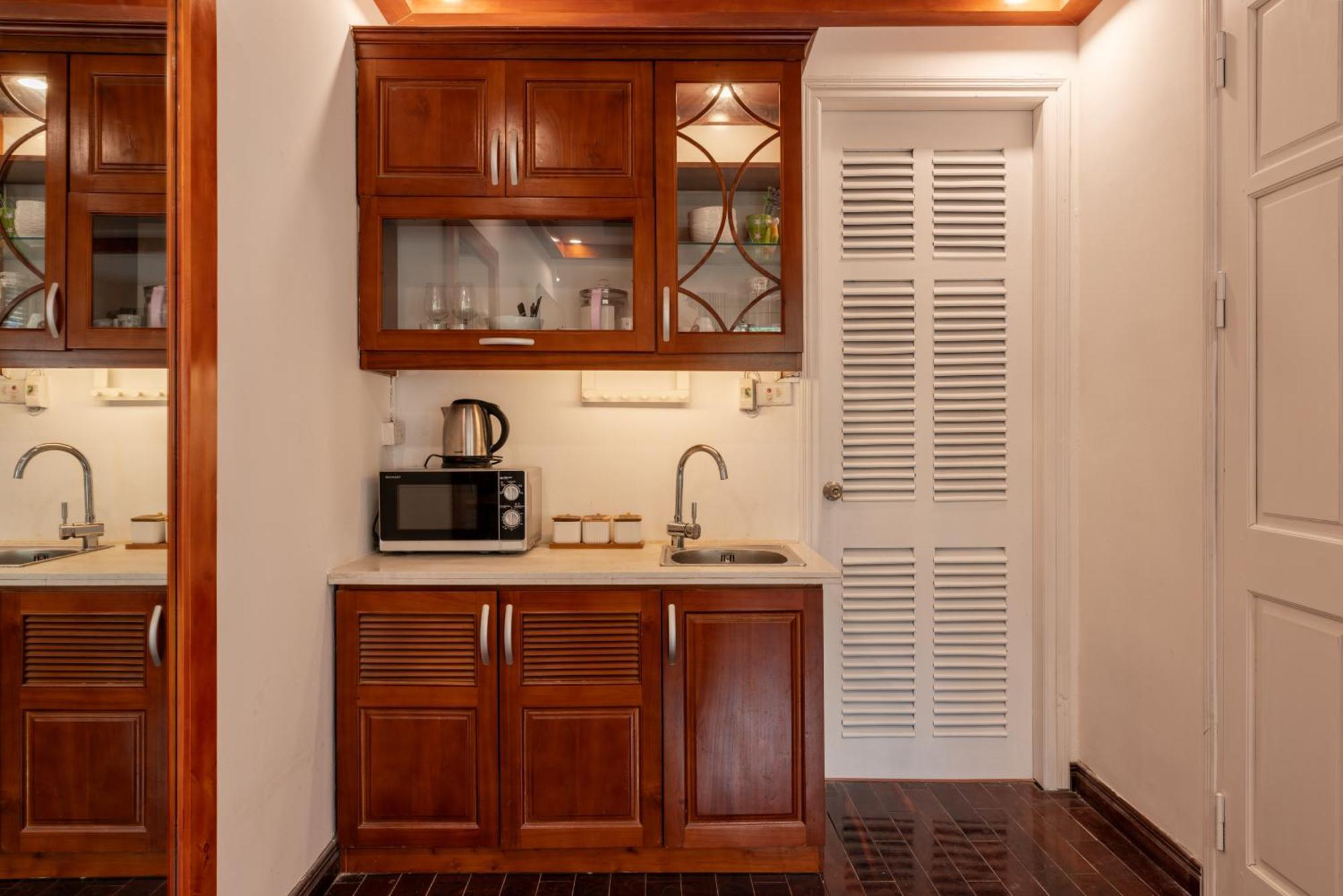 Antique 4 - Hv4 * Hà Nội